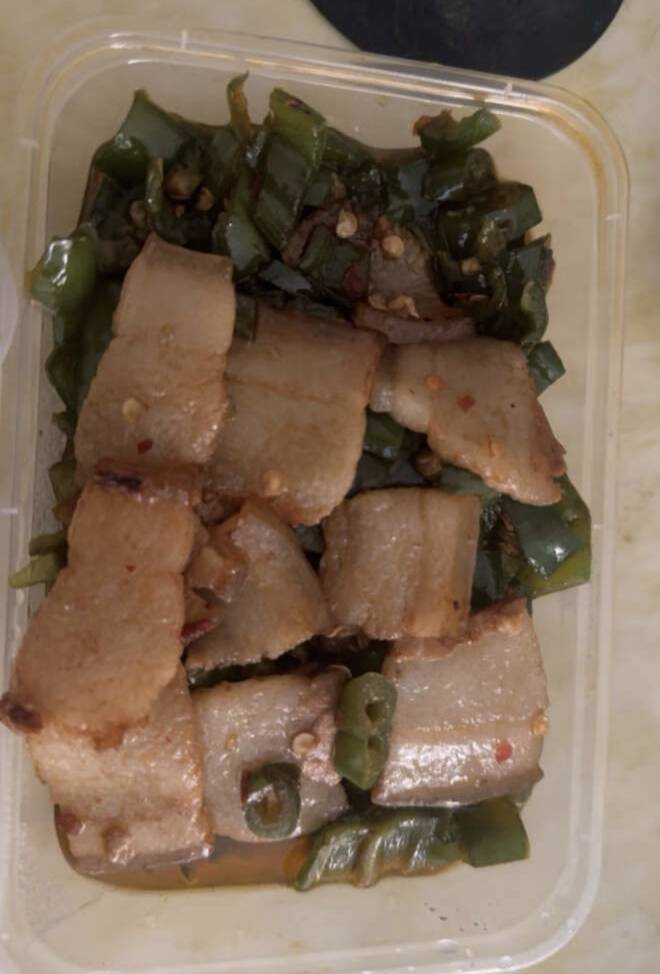 这是回锅肉？找客服去了

28 / 作者:牢大 / 