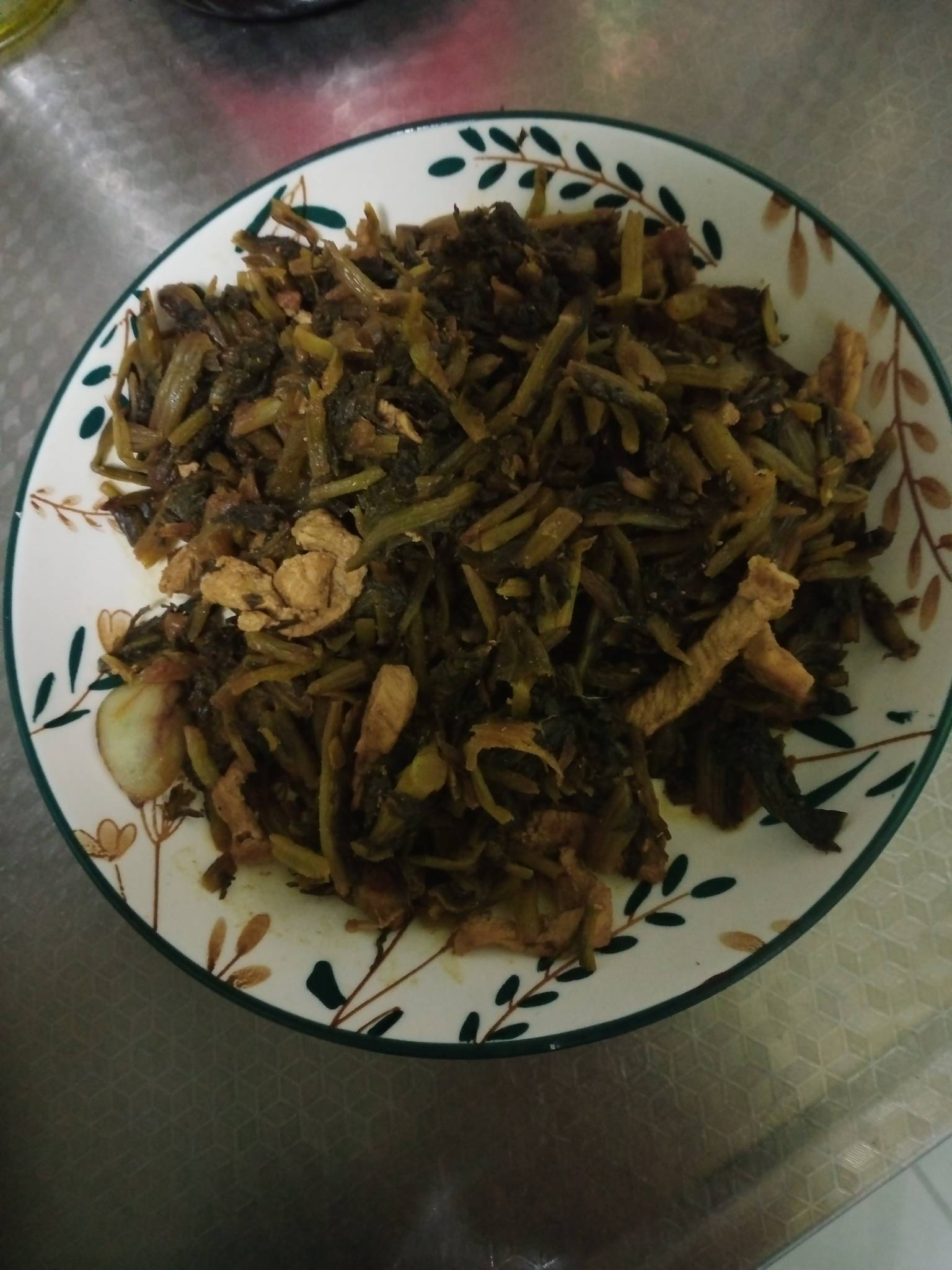 自己腌的雪菜，早上下点挂壁面，节约



64 / 作者:霸天hh / 