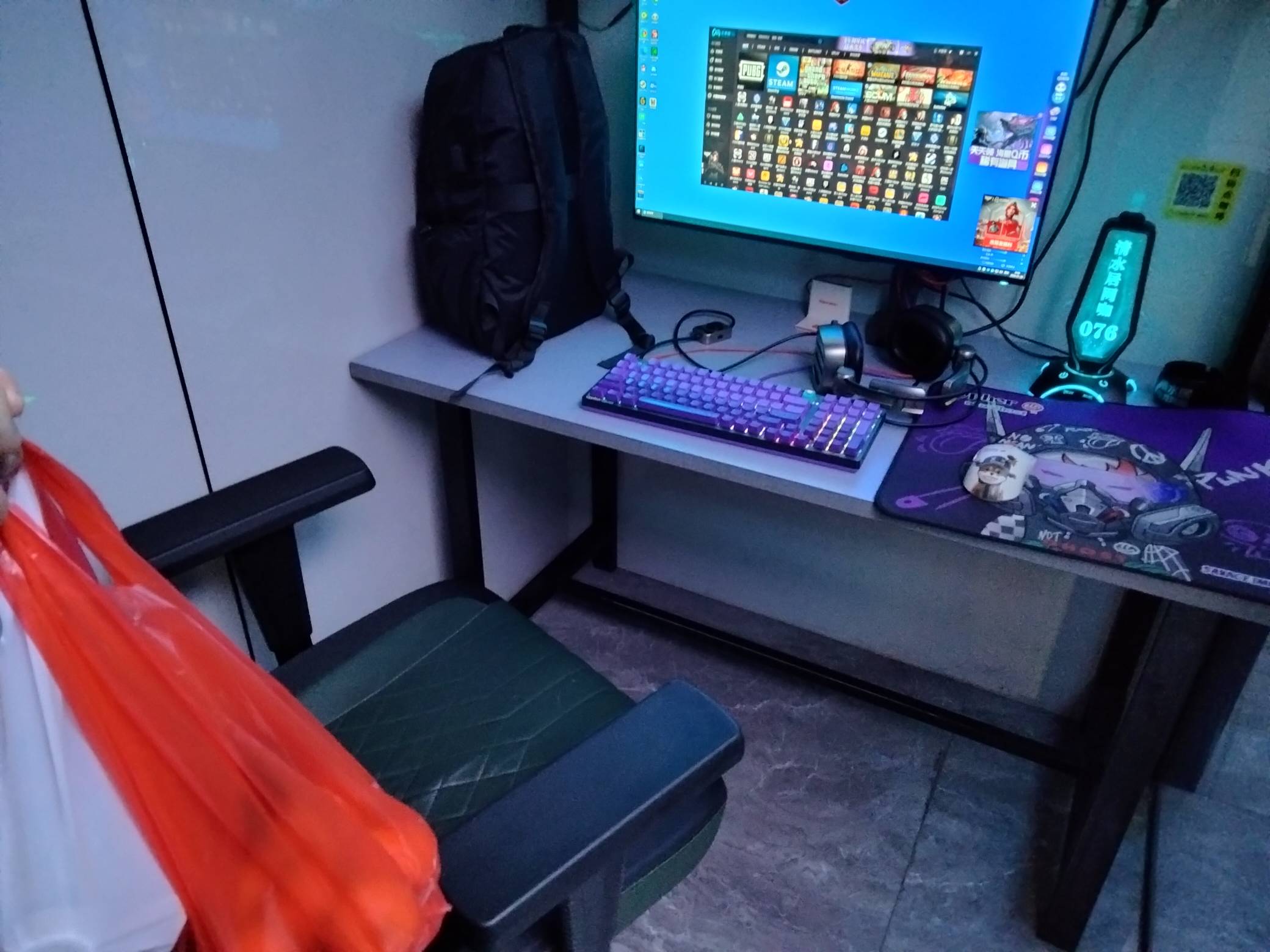 南方7 8度怎么感觉比北方零下7 8度还冷啊，下点小雨走在外面风吹来是那种刺骨的冷，还98 / 作者:君子之交淡如水 / 