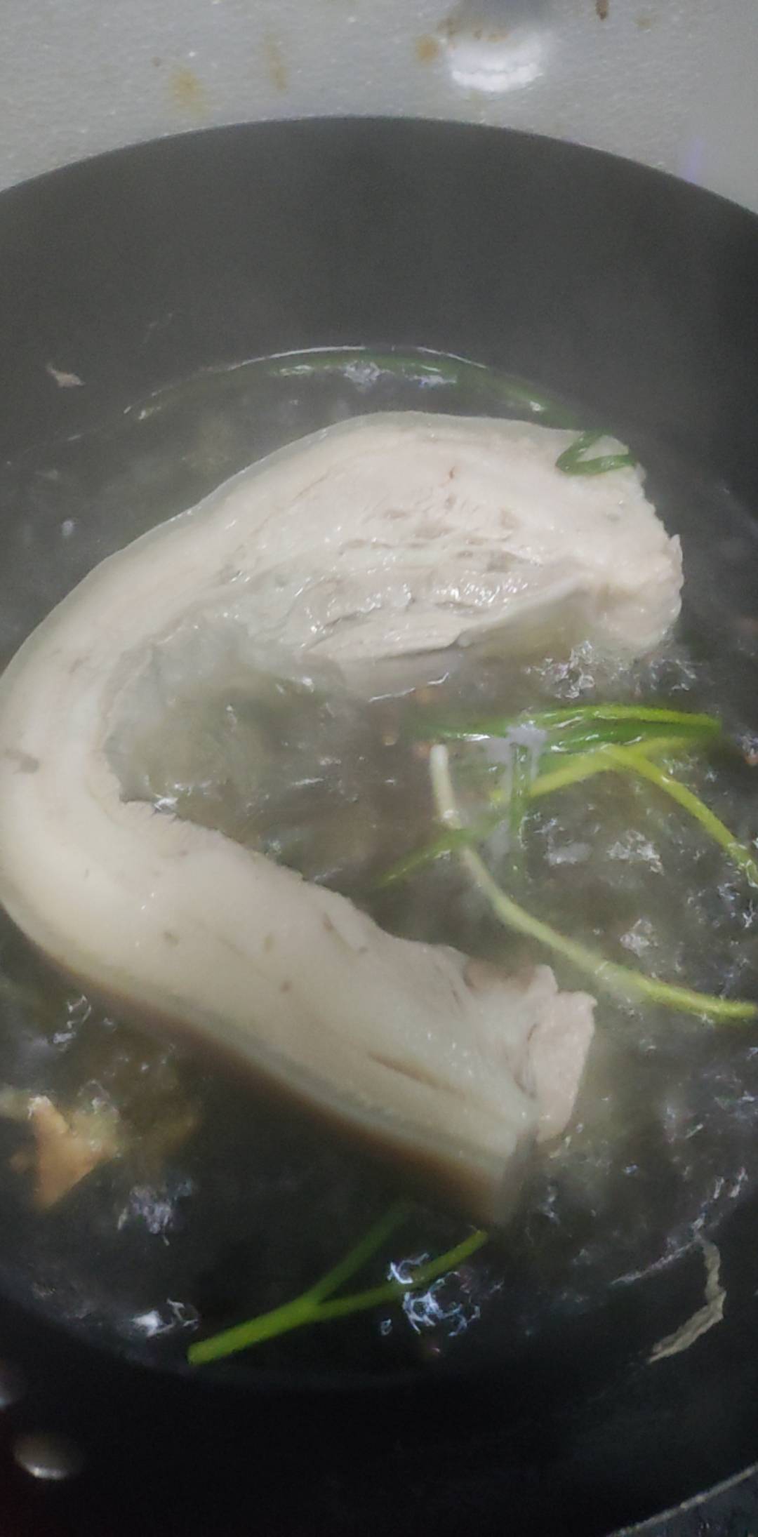 回锅肉煮起

98 / 作者:阿米诺思之神 / 