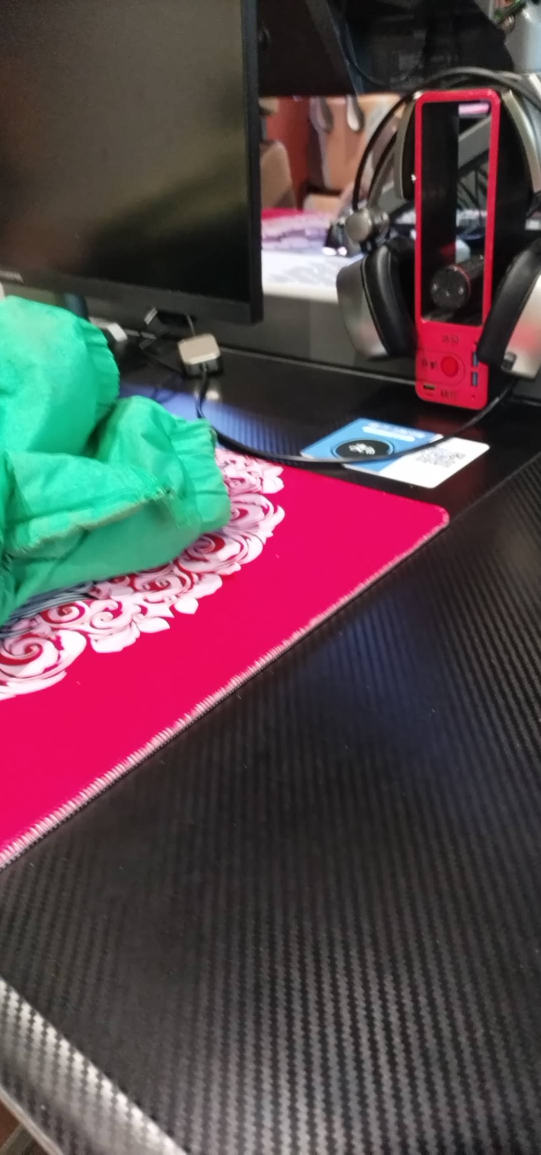 有没有老哥还没有吃饭的
42 / 作者:奶黄方块包 / 