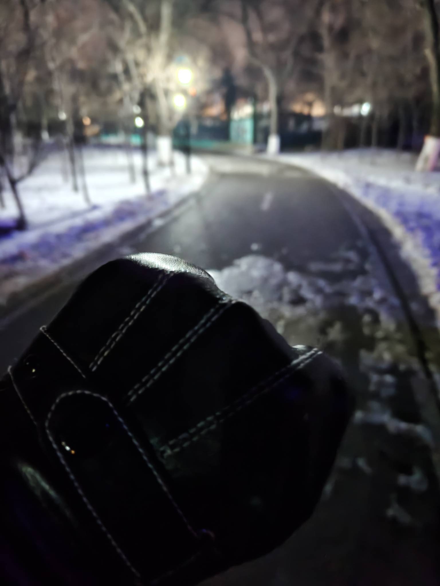 挂壁公园，今天还可以不算太冷



16 / 作者:番茄炒土豆 / 