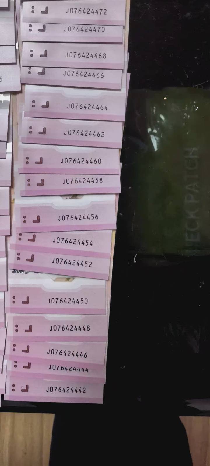 我透了 本地收古玩纸币的真黑 给我报180 180 说难听点 就那一张豹子号他都拿不下 转头36 / 作者:梦幻满天星辰 / 