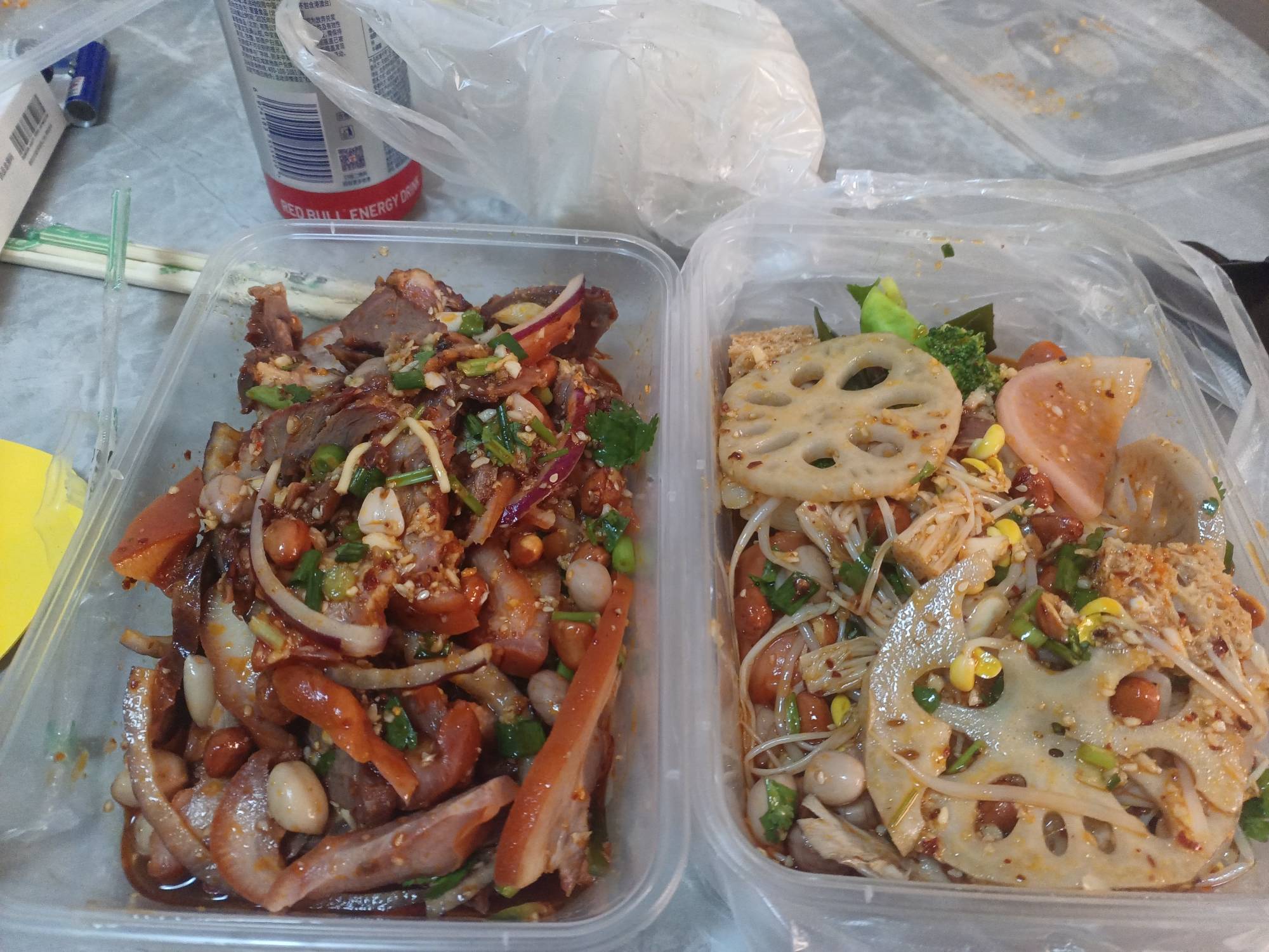 吃饭了老哥们

98 / 作者:我几把超大 / 