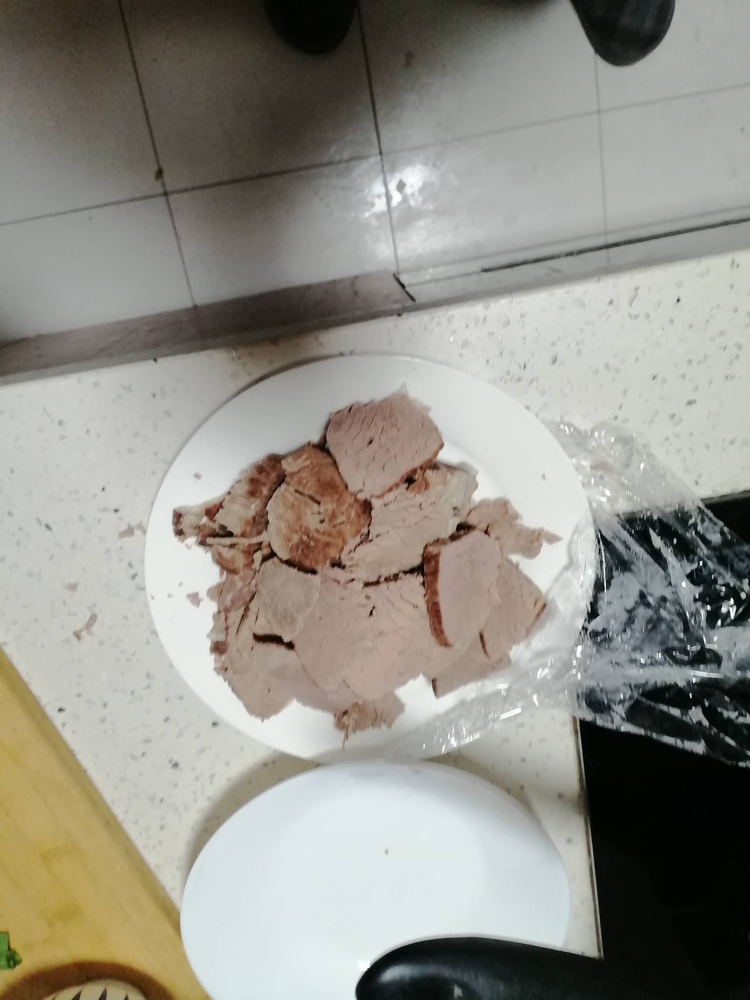 小小厨艺展示，老哥们先吃


100 / 作者:故事大王磨推鬼 / 