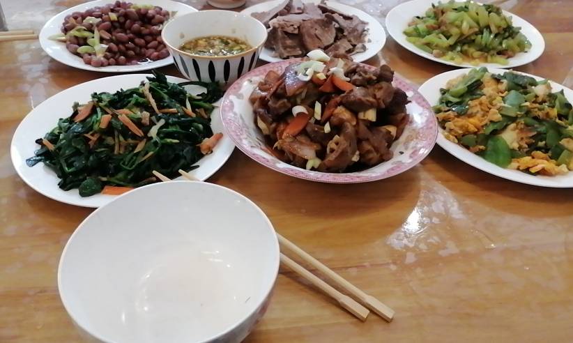 老哥们先吃，

69 / 作者:故事大王磨推鬼 / 