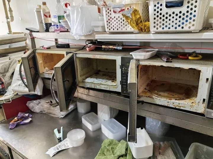 挂b饭制造中

29 / 作者:零下三十三度 / 