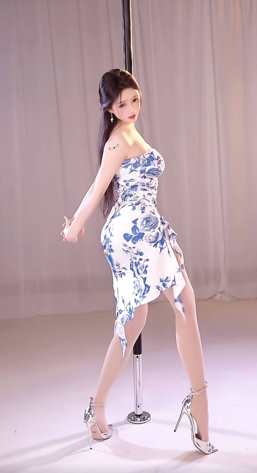 美团是膨胀券不是神券啊...可能地区问题吧，我这儿膨胀券能用的商家少，而且店都很小21 / 作者:交通銀行 / 