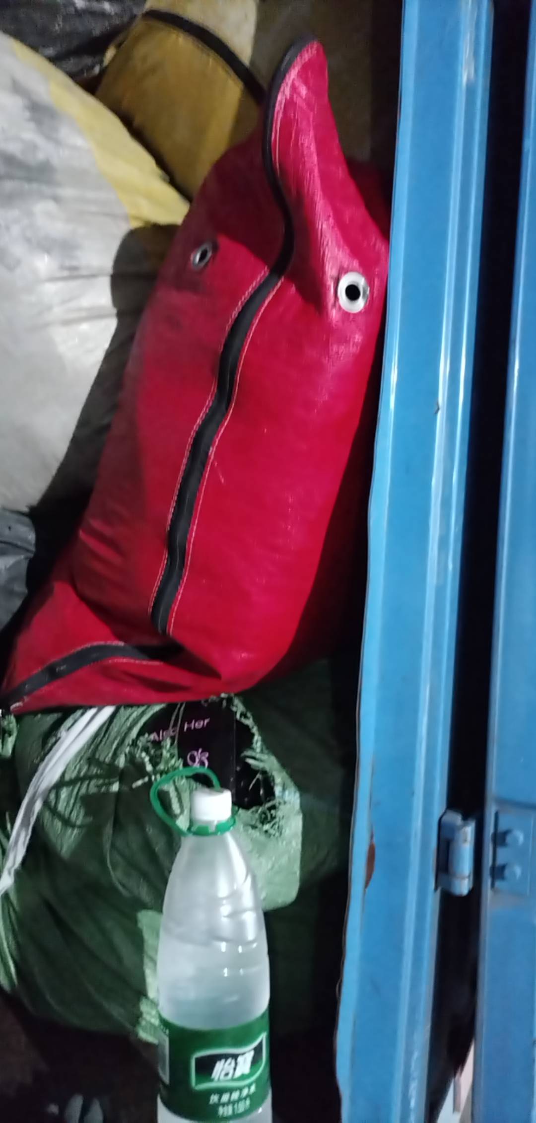 挂b快递日结，扫描拉货装车一个小时23元

94 / 作者:小小鸟@ / 