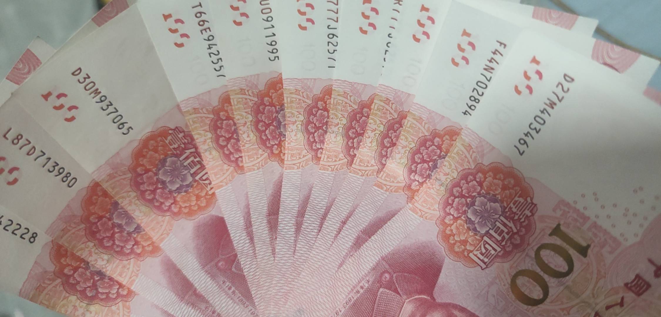 还是现金有感觉

57 / 作者:木子辰 / 