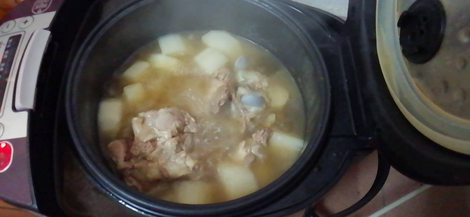 骨头汤打边炉搞了1个多小时还没得吃饿

22 / 作者:专业吃席 / 