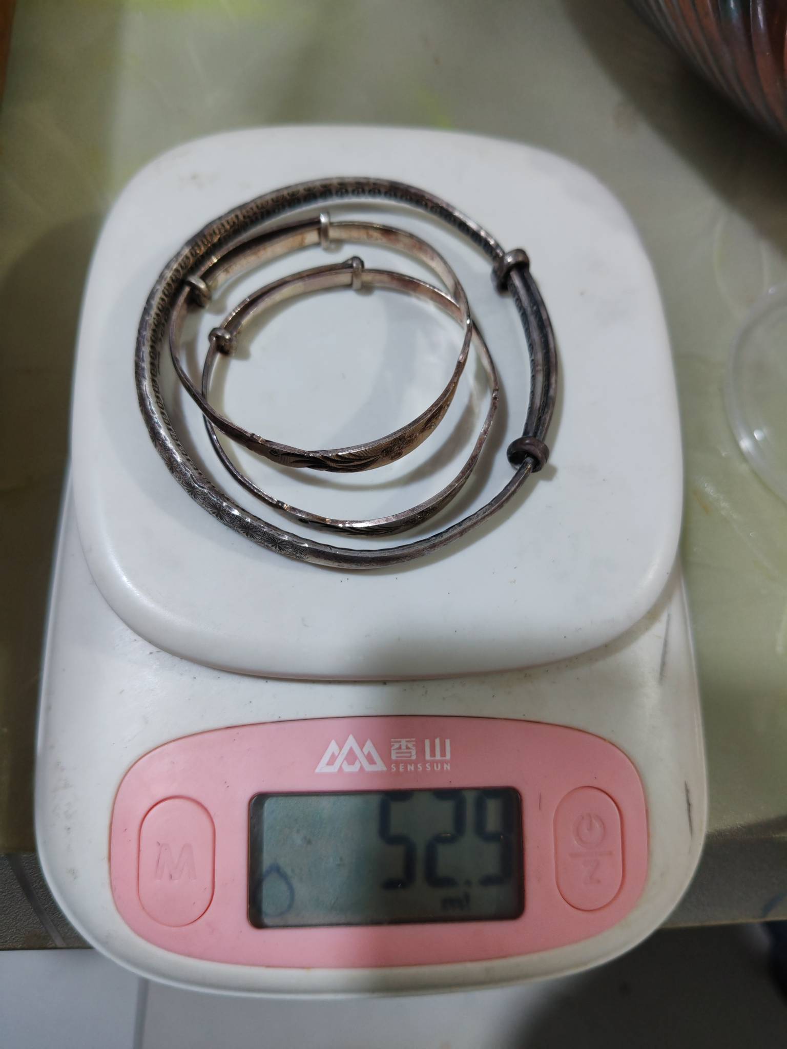 老哥们今天银价多少了，家里翻出来52克

67 / 作者:一只麓 / 