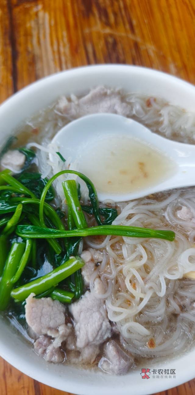 老广早餐店瘦肉粉6元？

48 / 作者:风中之神-聂风 / 