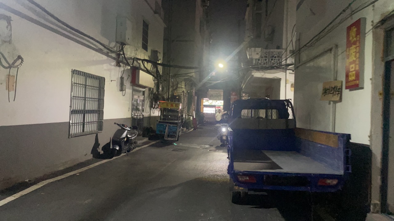 回到家也就那样，看啦看他们身体也还行，想拿起箱子又走了，不知道为啥! 可能是真的.2 / 作者:溜达发财 / 