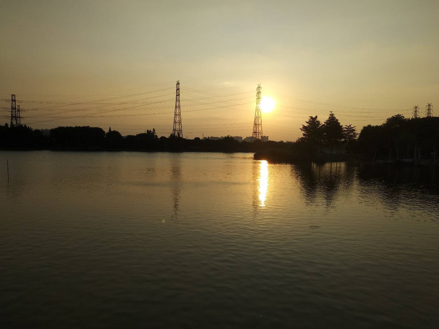 加入卡农第2300天。打卡！

55 / 作者:死得啦。。 / 