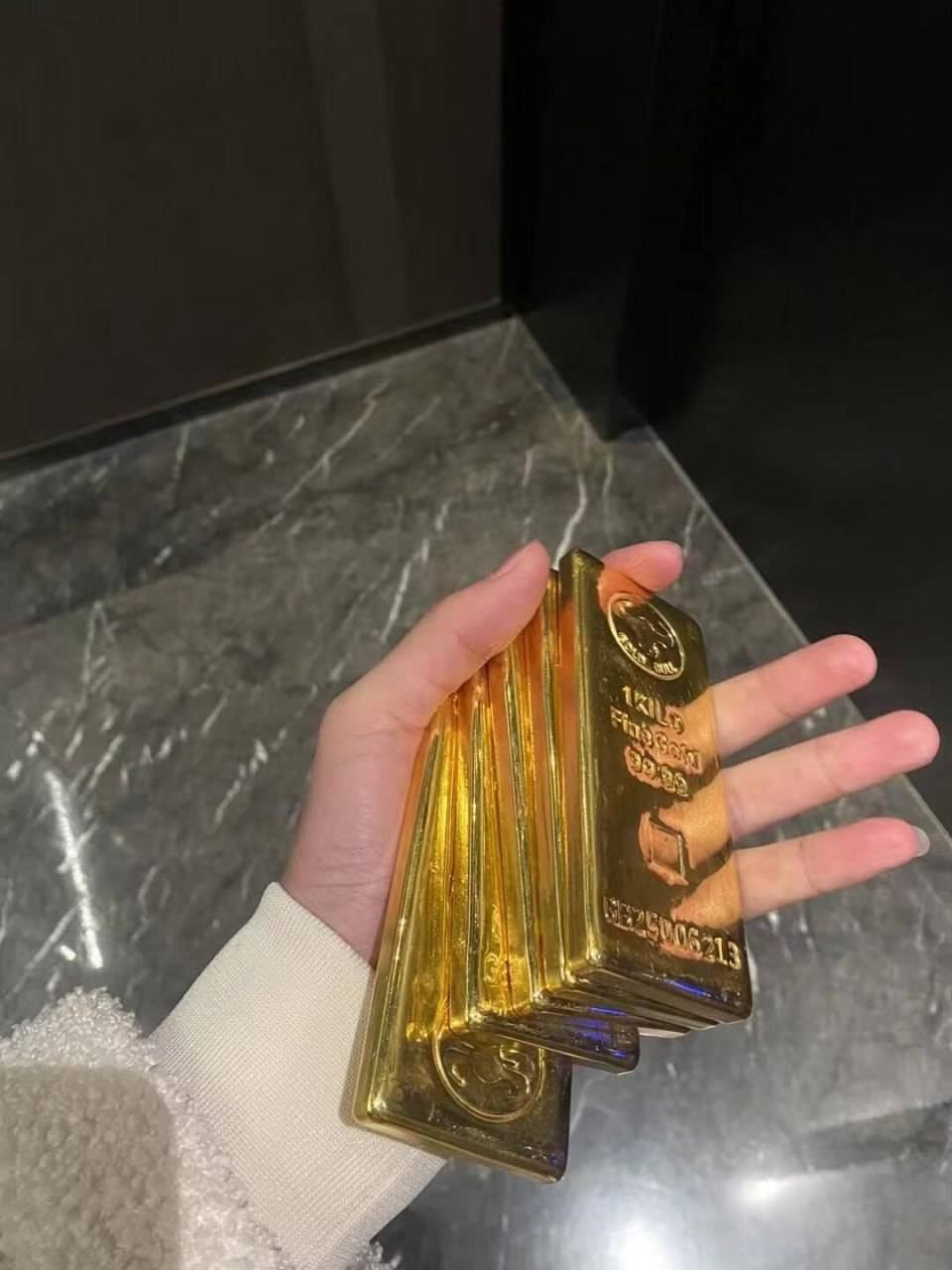 能和老哥做一桌吗

0 / 作者:季伯长 / 