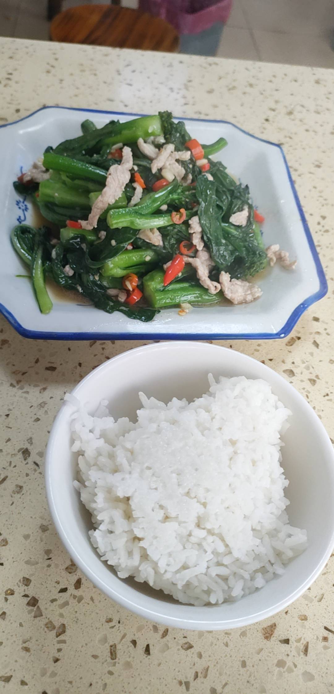 昨天黄金 投了5个还有肉吃吗？15天内

91 / 作者:湖南大哥。 / 