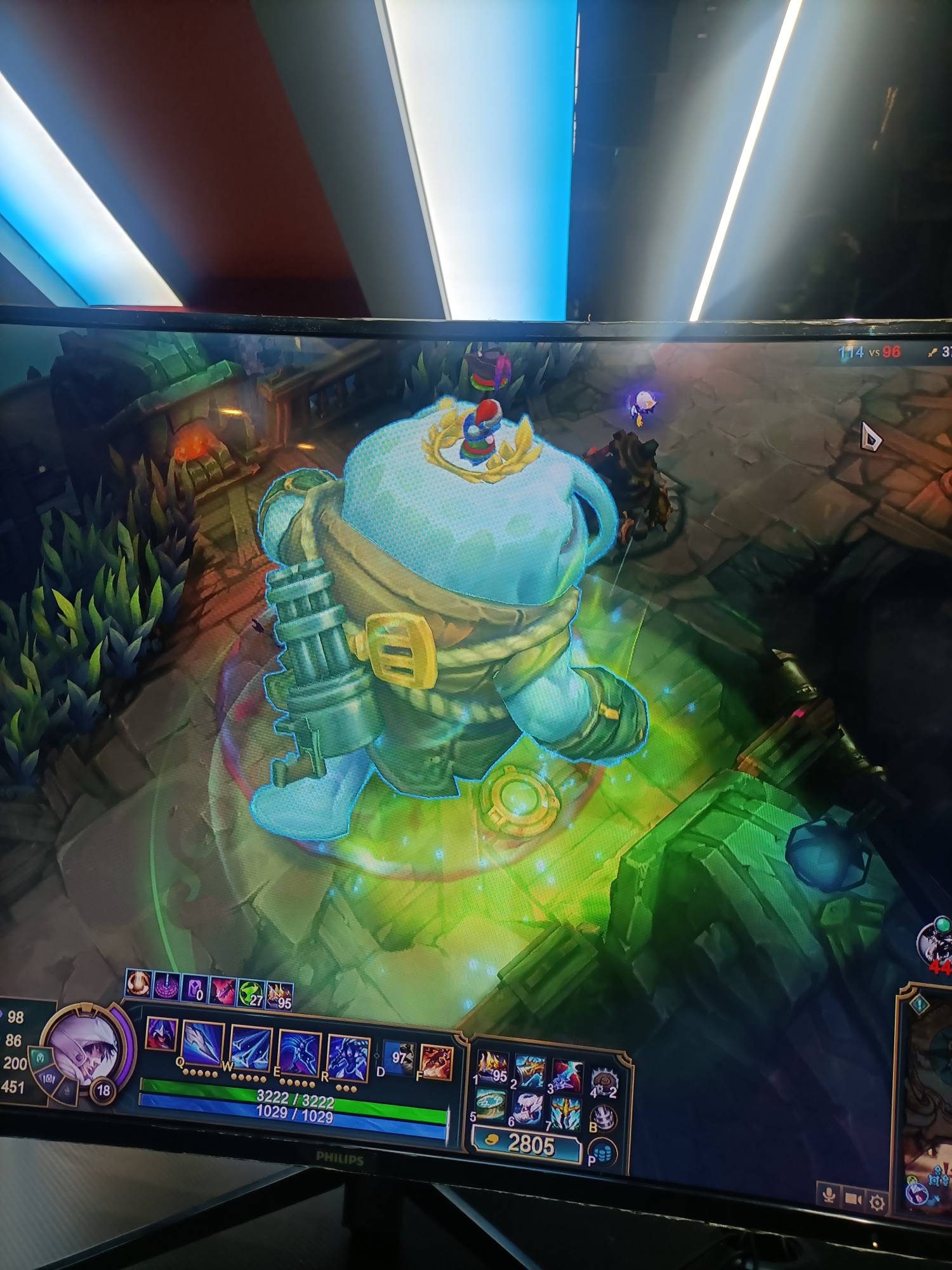 钢起来老哥们

35 / 作者:人生呀_ / 