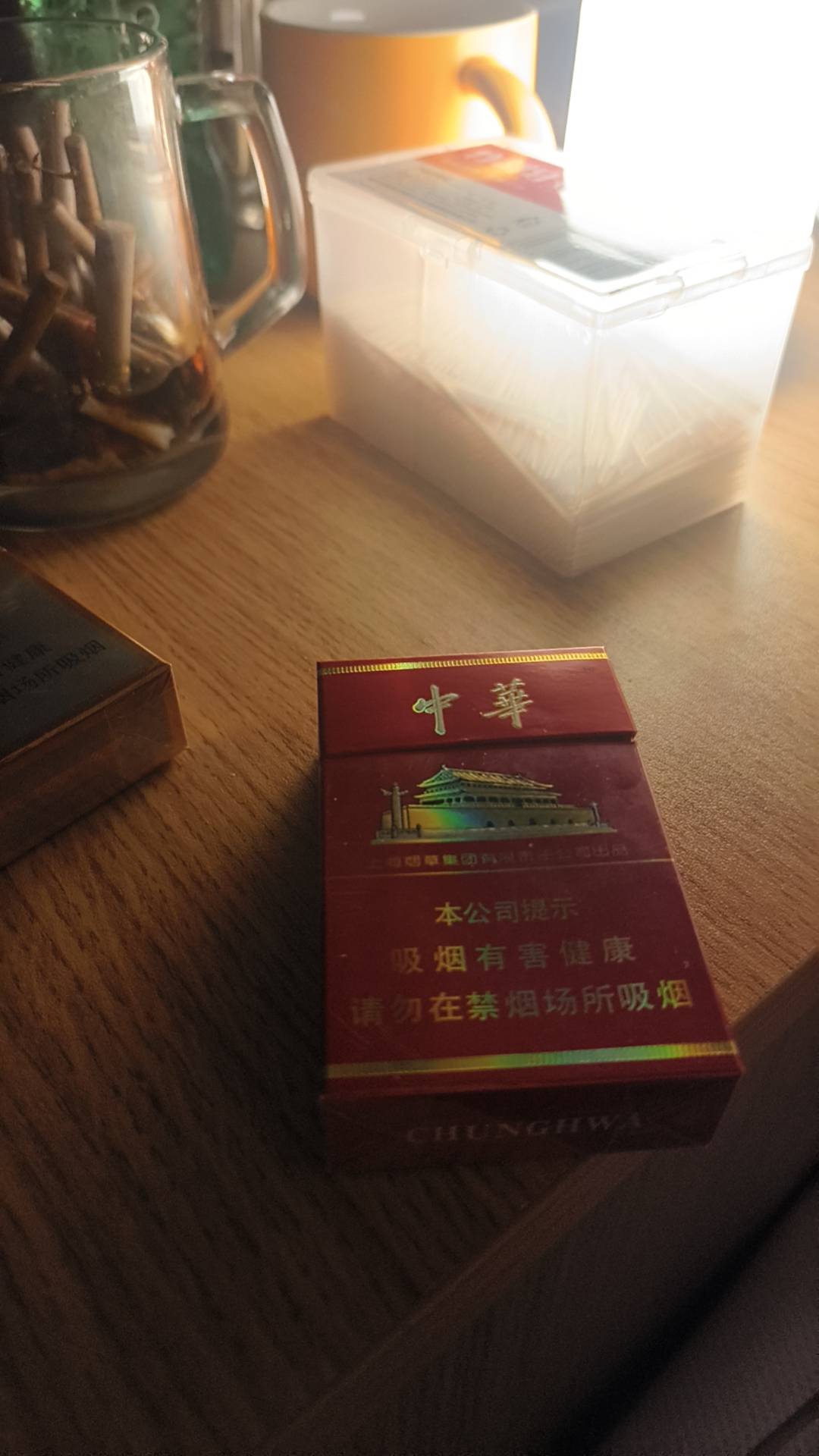 老哥们 都存了多少钱回家过年   我一毛没有  倒欠老板几万块  哎


50 / 作者:男人永卟言败 / 
