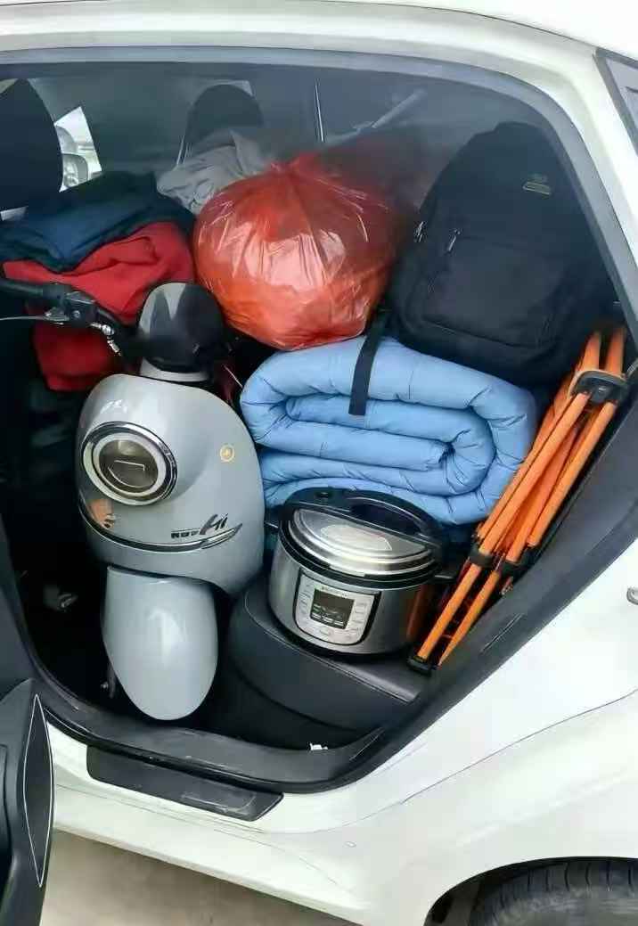 老哥们回家过年了，都不回去吗

87 / 作者:几把毛都没有绝望了 / 