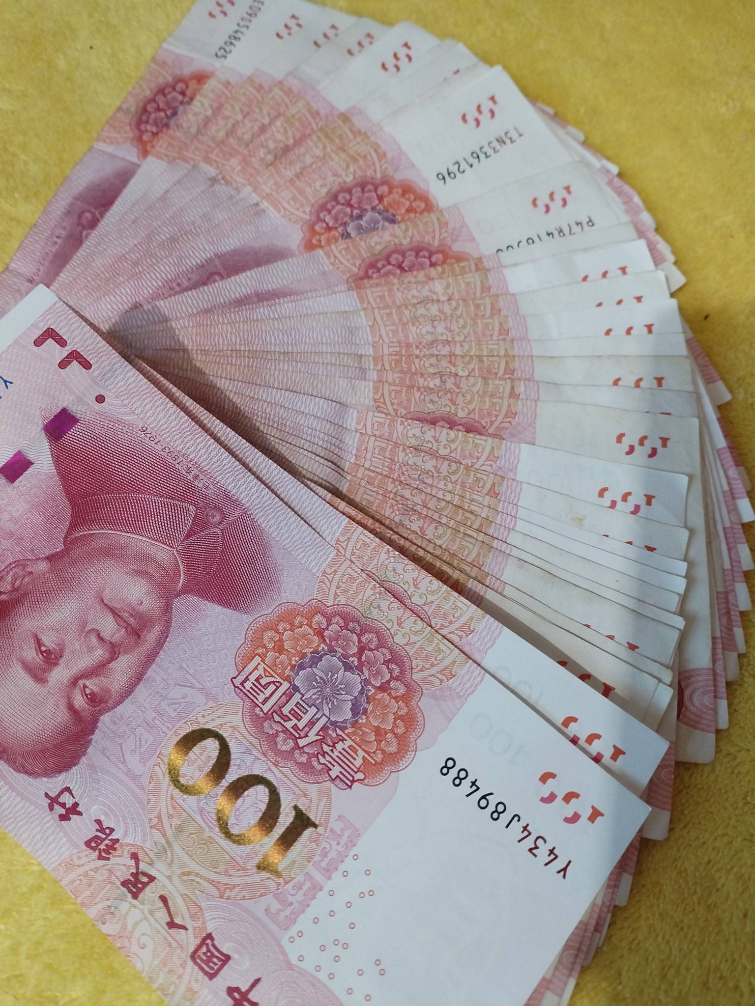 今晚卡点哪里？我先睡了

73 / 作者:湖南陈小春 / 