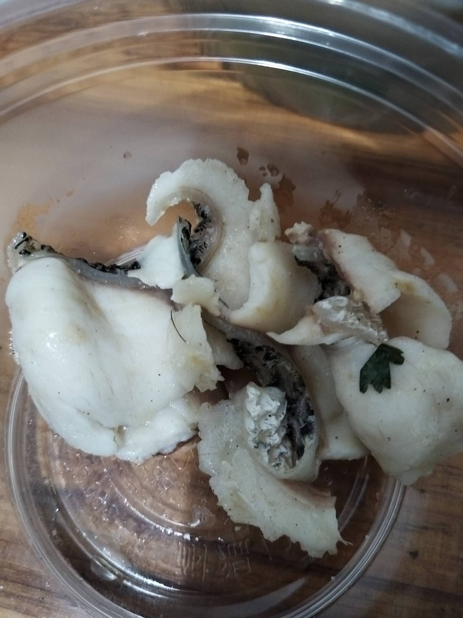 谁叫它餐里面有毛的，必须申请



6 / 作者:虚幻的世界 / 