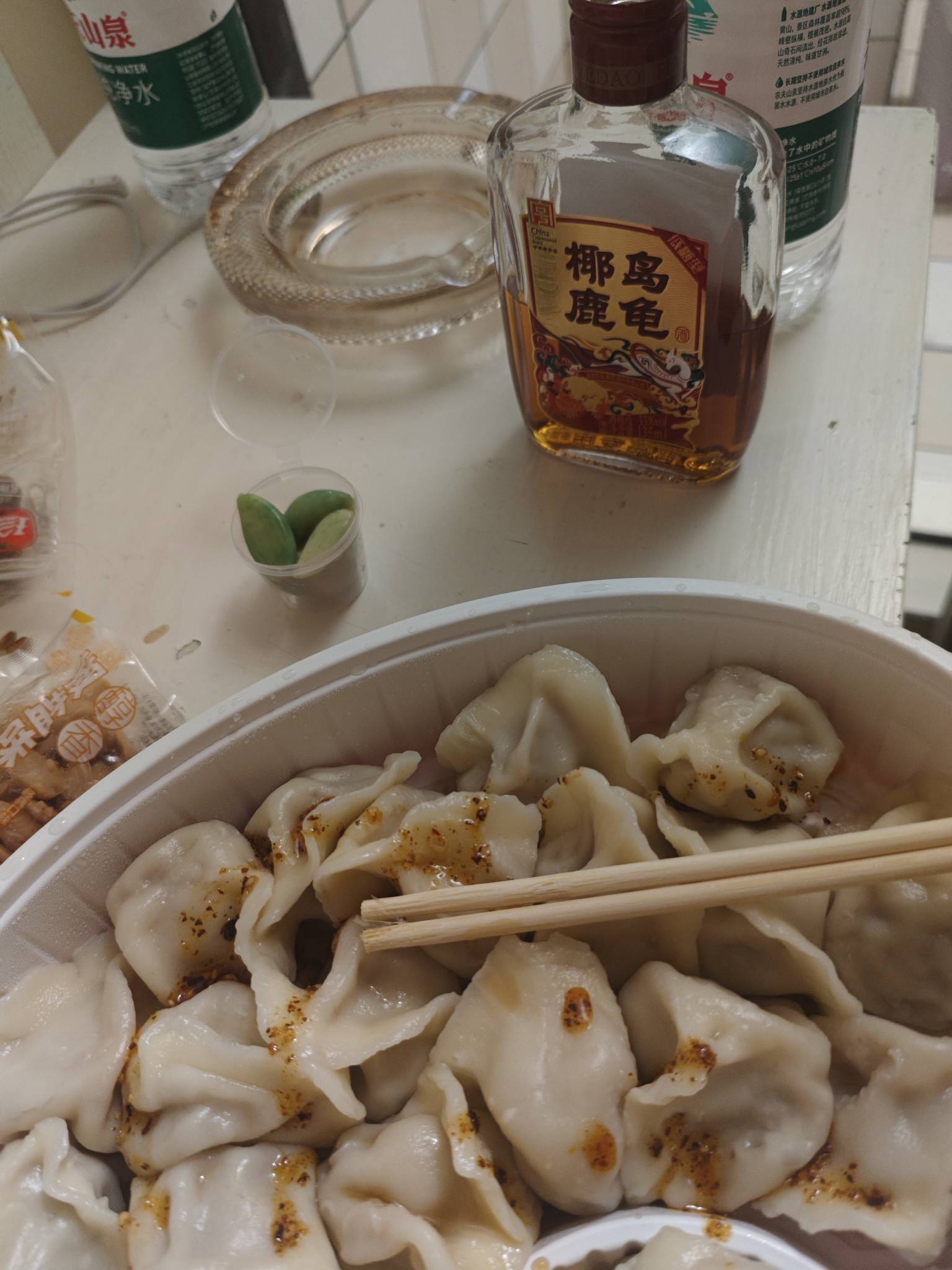 饺子配酒，是越喝越有

77 / 作者:口味王 / 