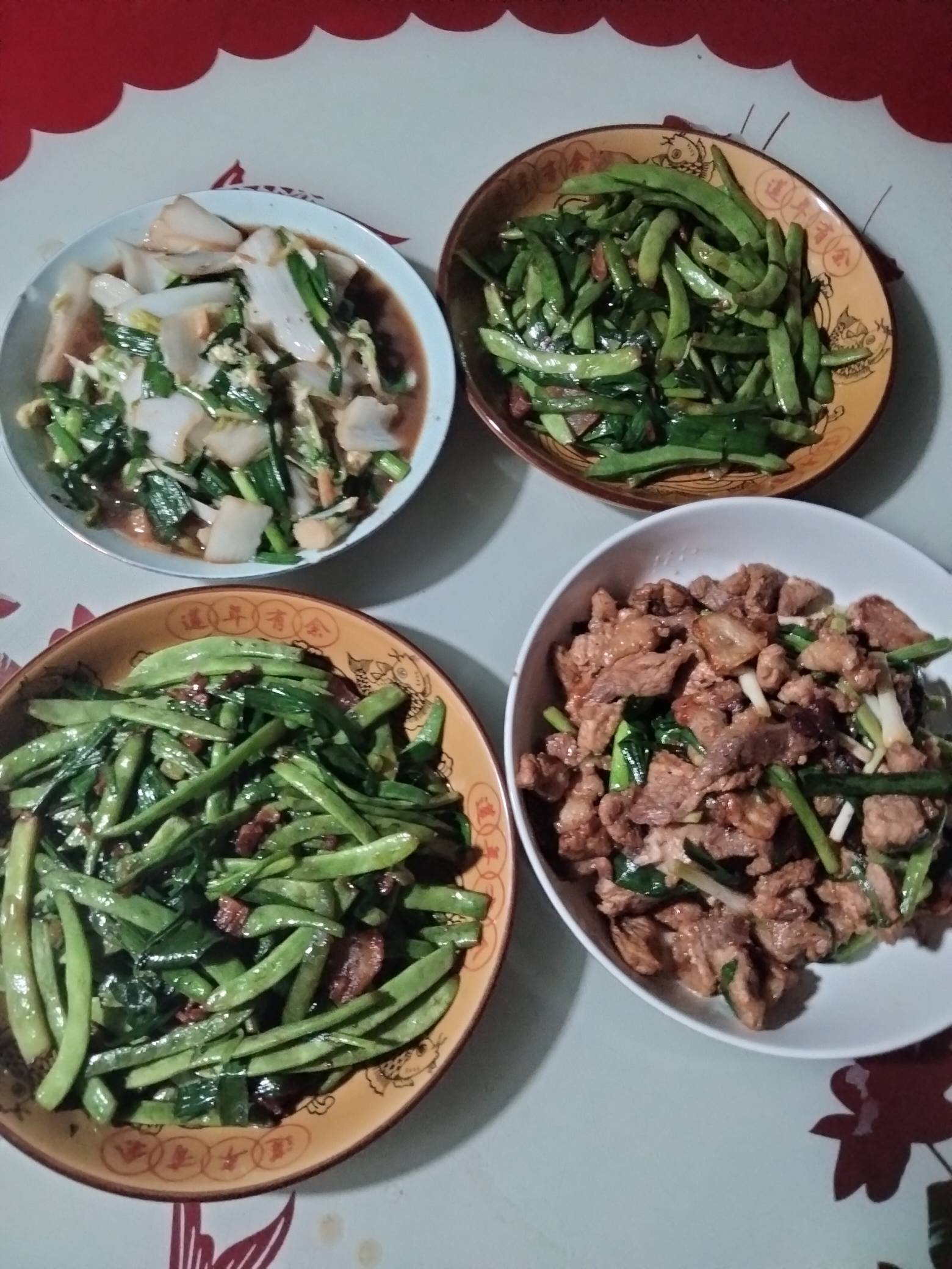 炒菜好了，回家的第一顿，简简单单。南方人吃的比较清淡，老哥们别喷

18 / 作者:君子之交淡如水 / 