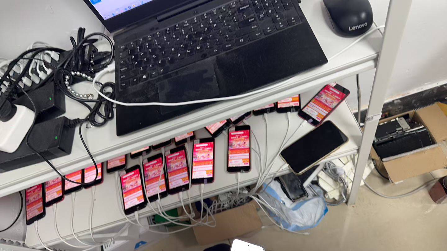 不打算申请毛了。
出几十个se2 64g. 580一台 无锁，都装了巨魔越狱群控 功能正常 保修48 / 作者:回忆回忆2001 / 