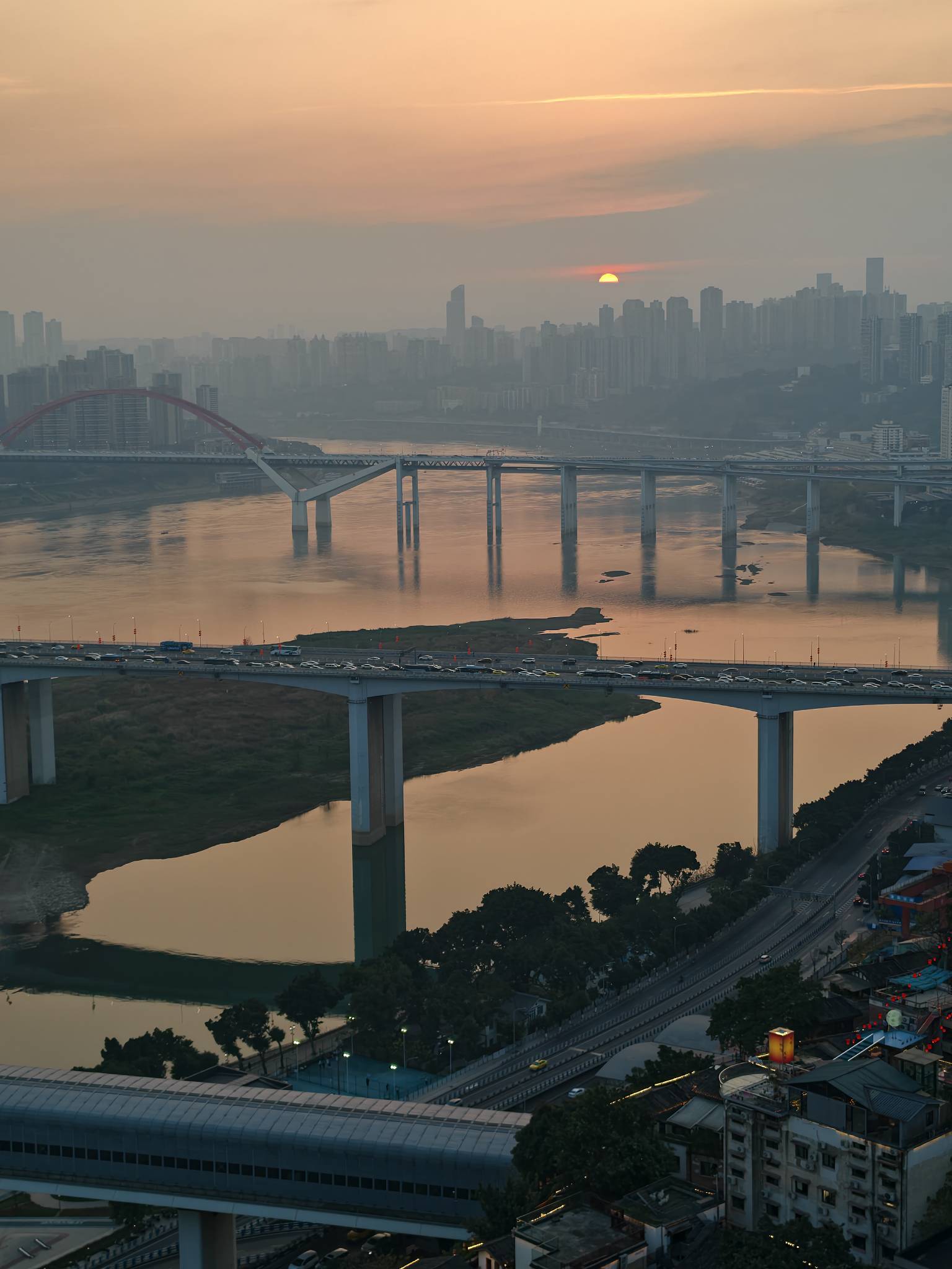 长河落日圆

34 / 作者:大家说我吗 / 