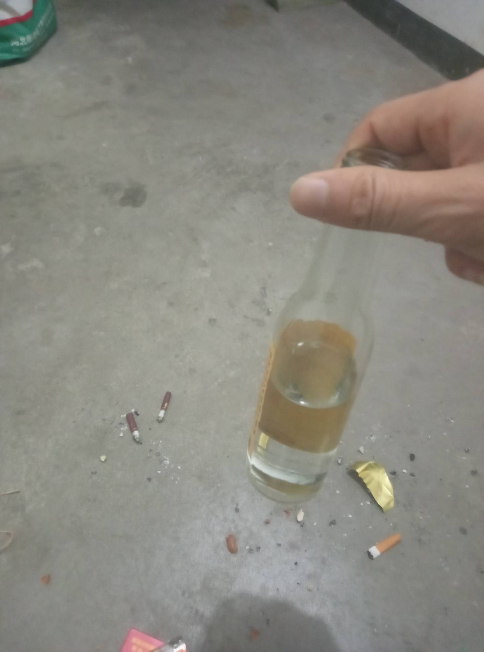 打着王者喝着酒

31 / 作者:取个啥啊 / 