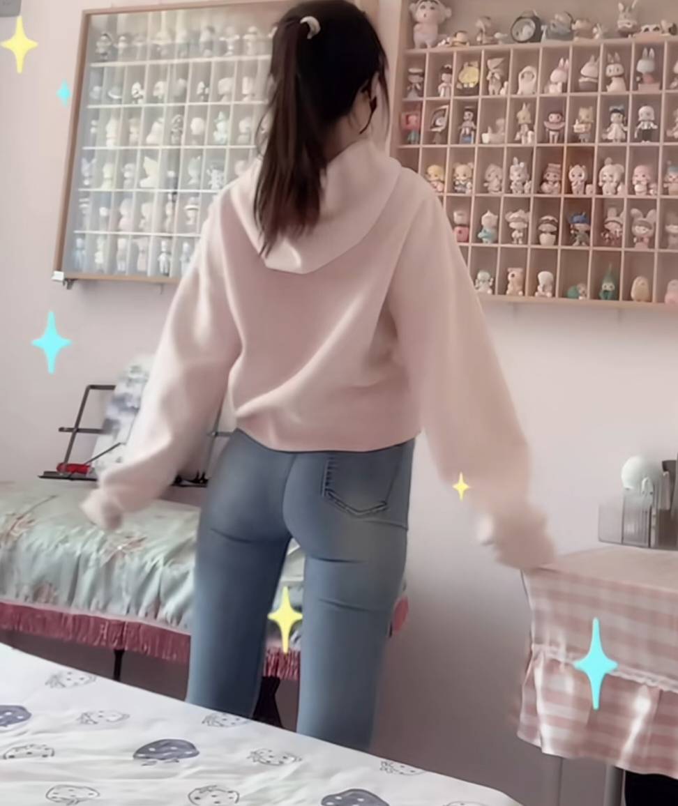 真服了，预支个工资真磨叽，30号，今天四号了还没到，再过半个月该发工资了，问就说快6 / 作者:来福反打常威 / 