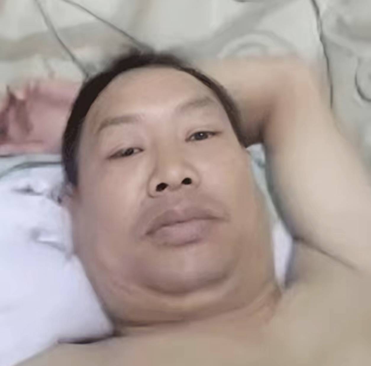 老哥们，这几张是农行哪的卡？有可以开卡领的吗？今天还没破零只能开张卡了





5 / 作者:广东彭于giao / 