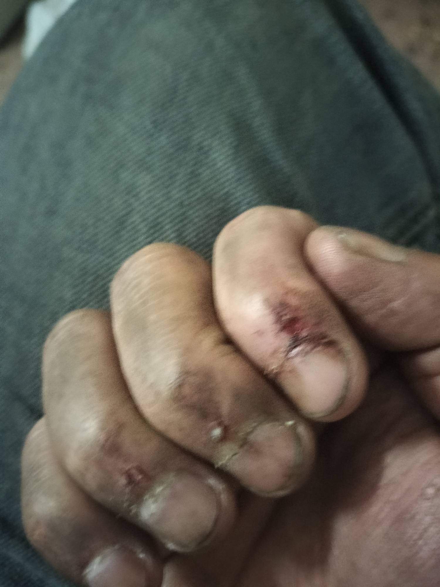 下班了，睡醒继续干，赚点比钱真的难啊

48 / 作者:十年之后.. / 