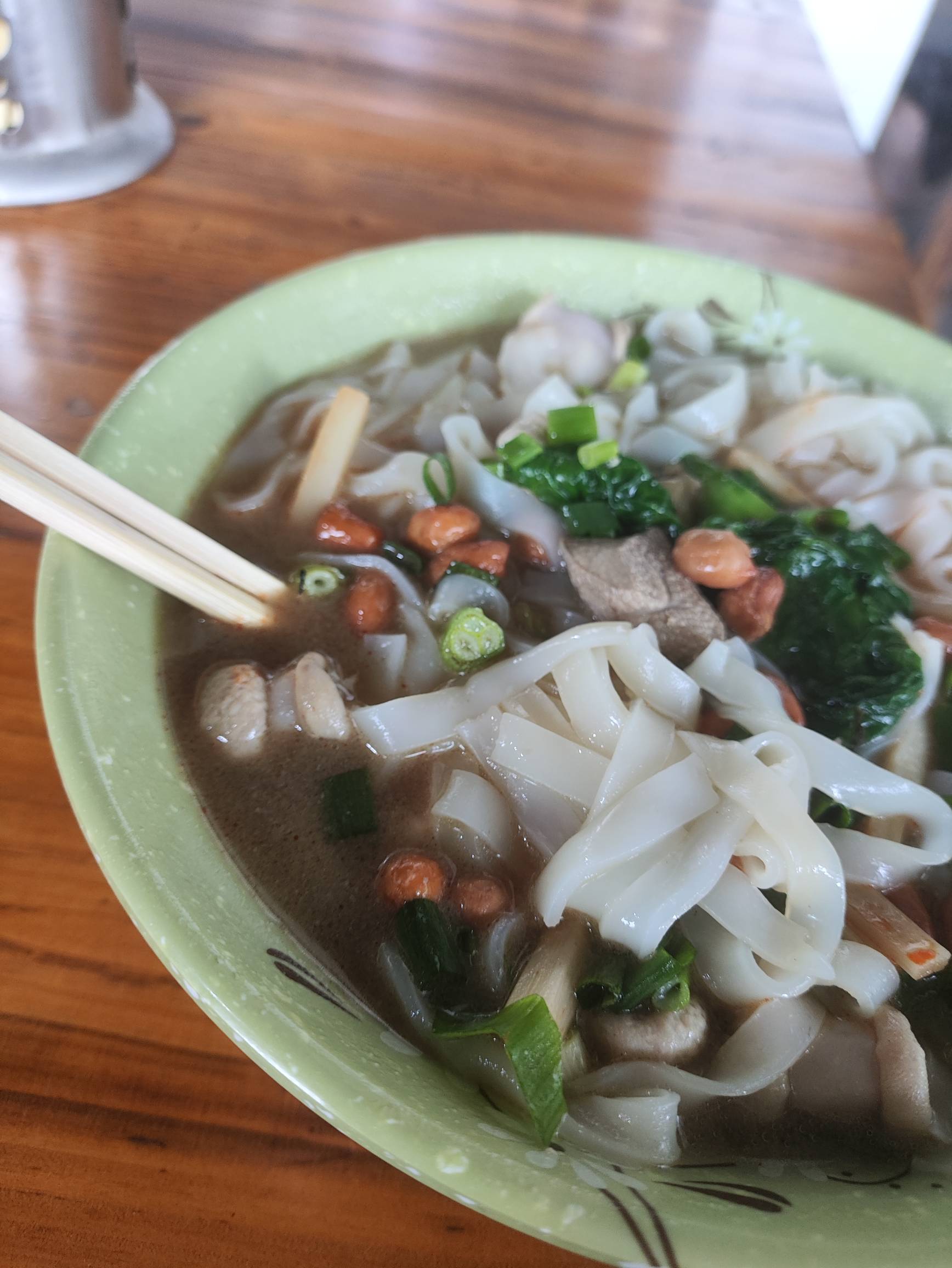 家里好冷，出来吃个粉冷得要死。

53 / 作者:栨呀 / 