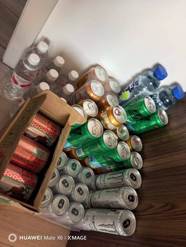 感谢卡农官方 @卡农菲菲 

17 / 作者:搞钱！ / 