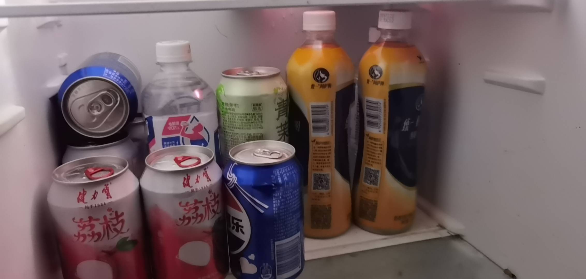 饮料拉满了，可以过个安稳年了

84 / 作者:又过一天 / 