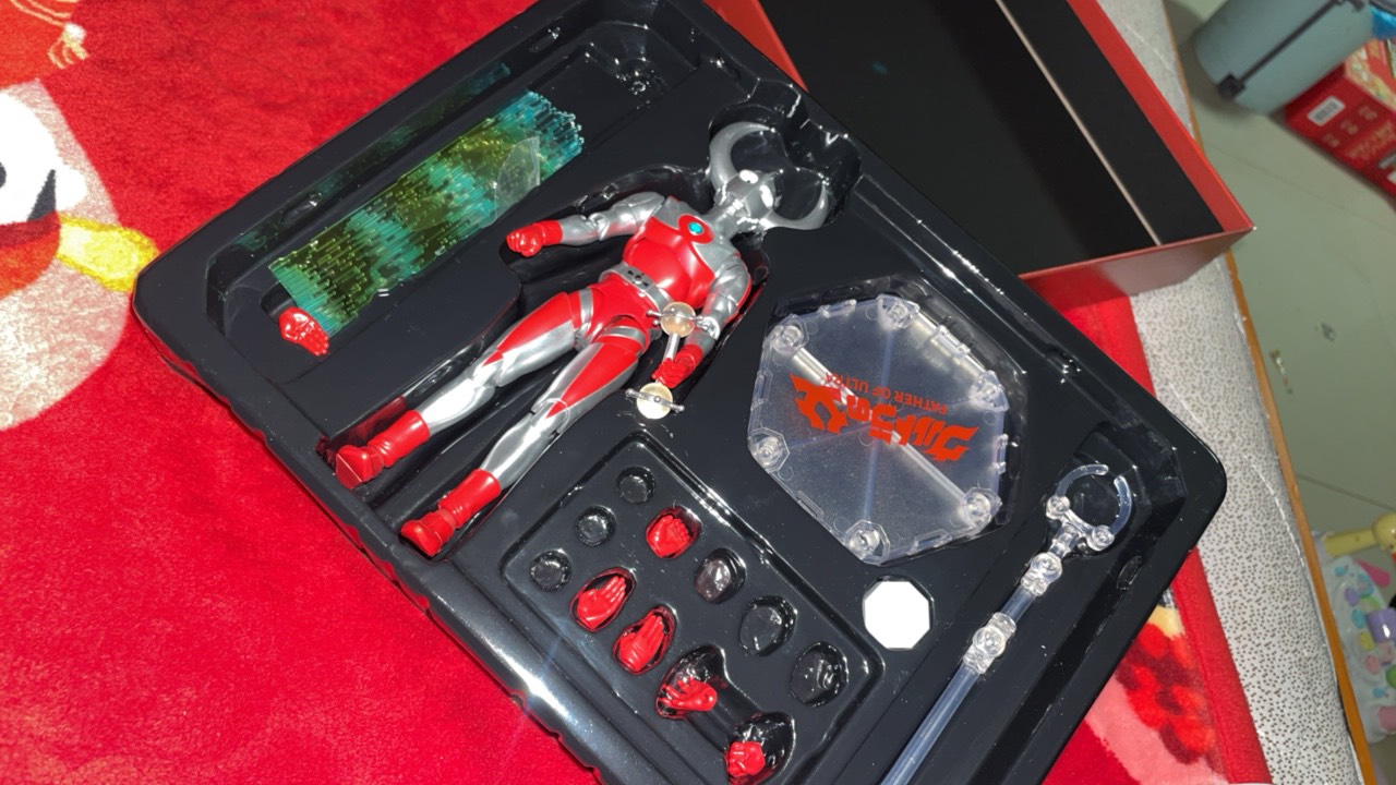 不会发光的？后悔了，早知道卖了

23 / 作者:追梦人很有爱 / 