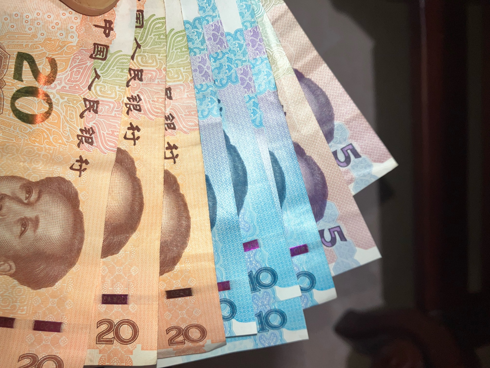 美滋滋




34 / 作者:小熊科技 / 