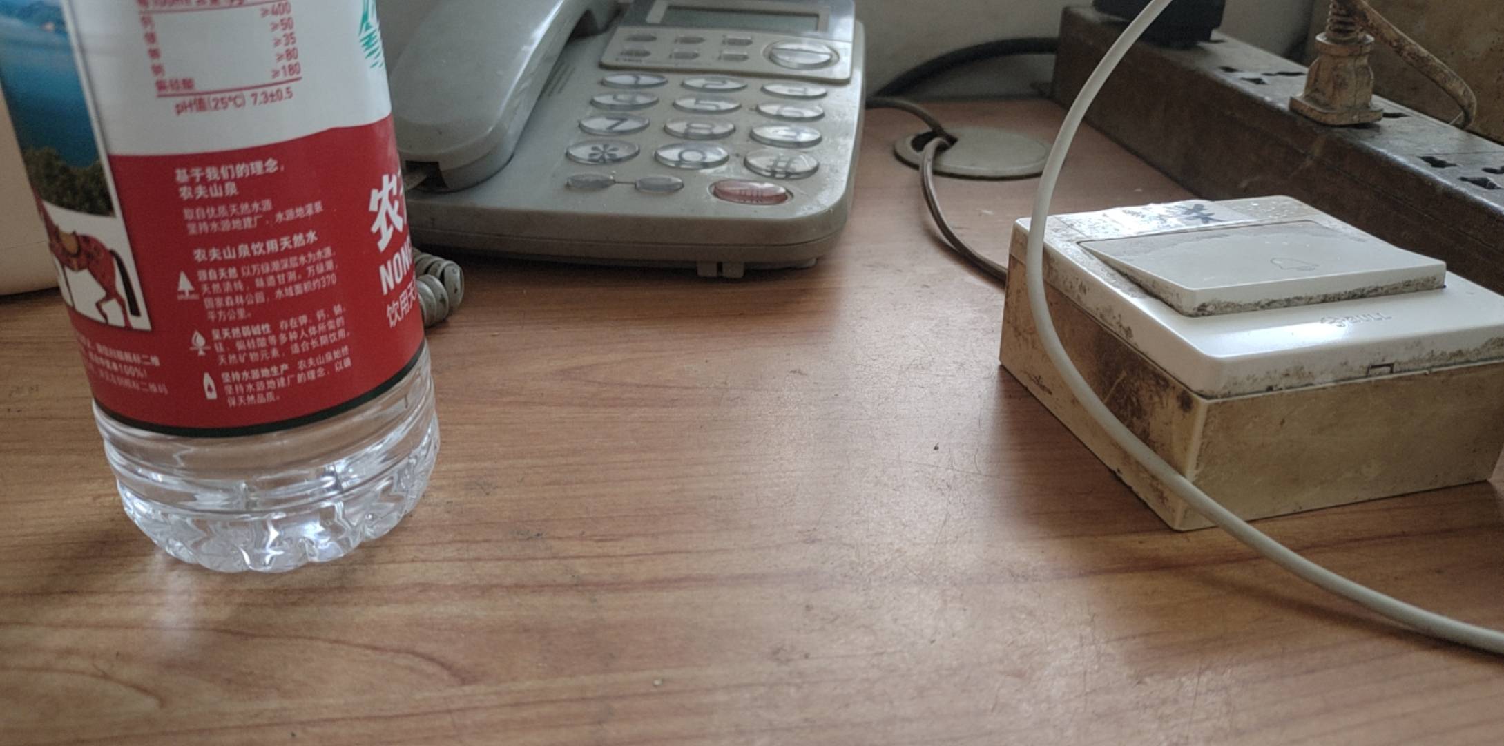 凄惨的星期日一点能鲁的毛都没有，还好进场当保安了，不然真的饿死在挂壁房了

93 / 作者:扛不住了老哥们 / 