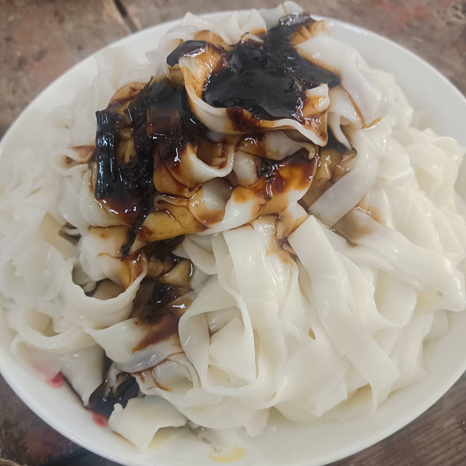 吃饭了老哥们，自己买3斤面条能吃5顿，还不到10毛，出去一碗面就要收10毛还吃不饱，自99 / 作者:YukiXX / 