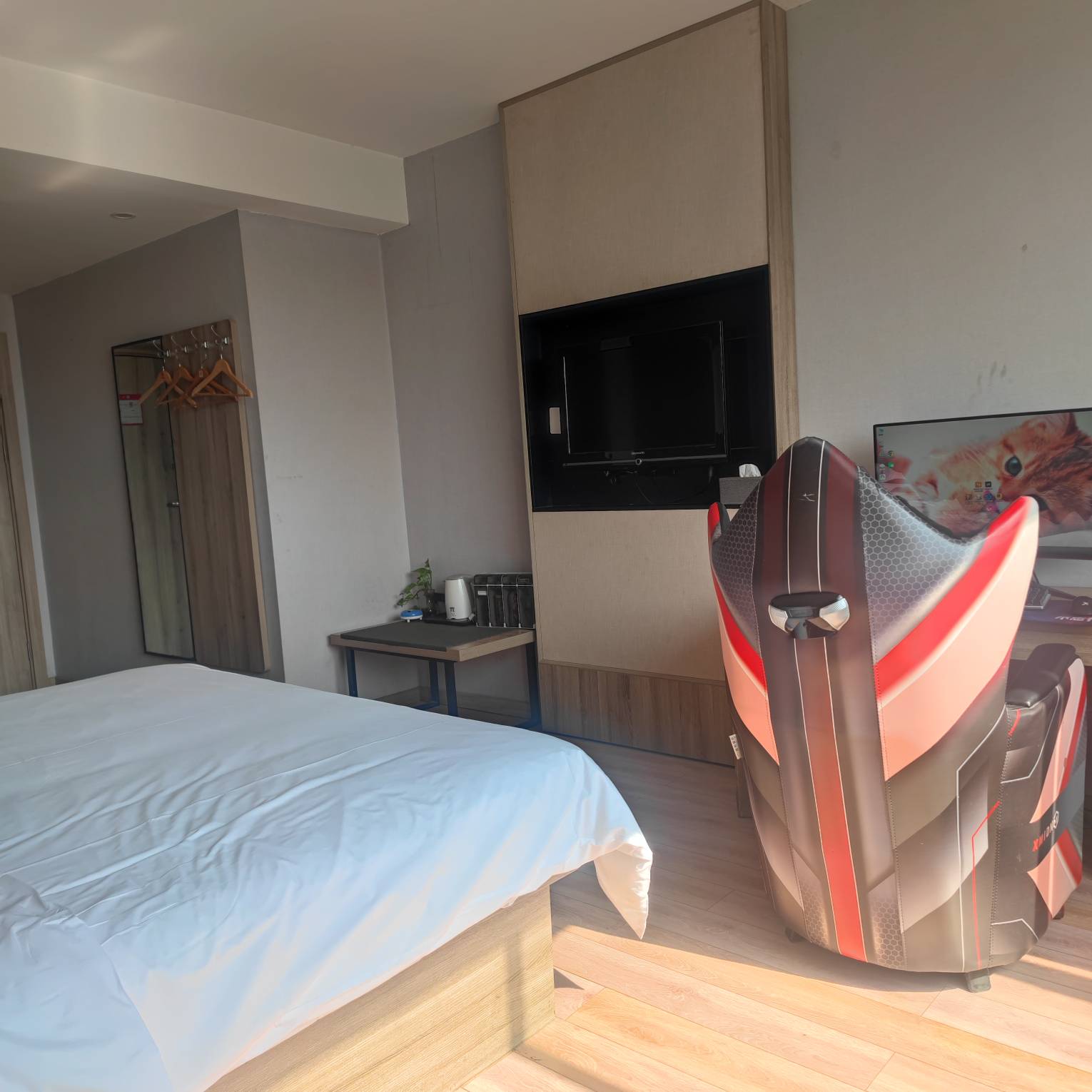 来个老哥。订了2天我不咋玩

82 / 作者:心态放青葱9 / 