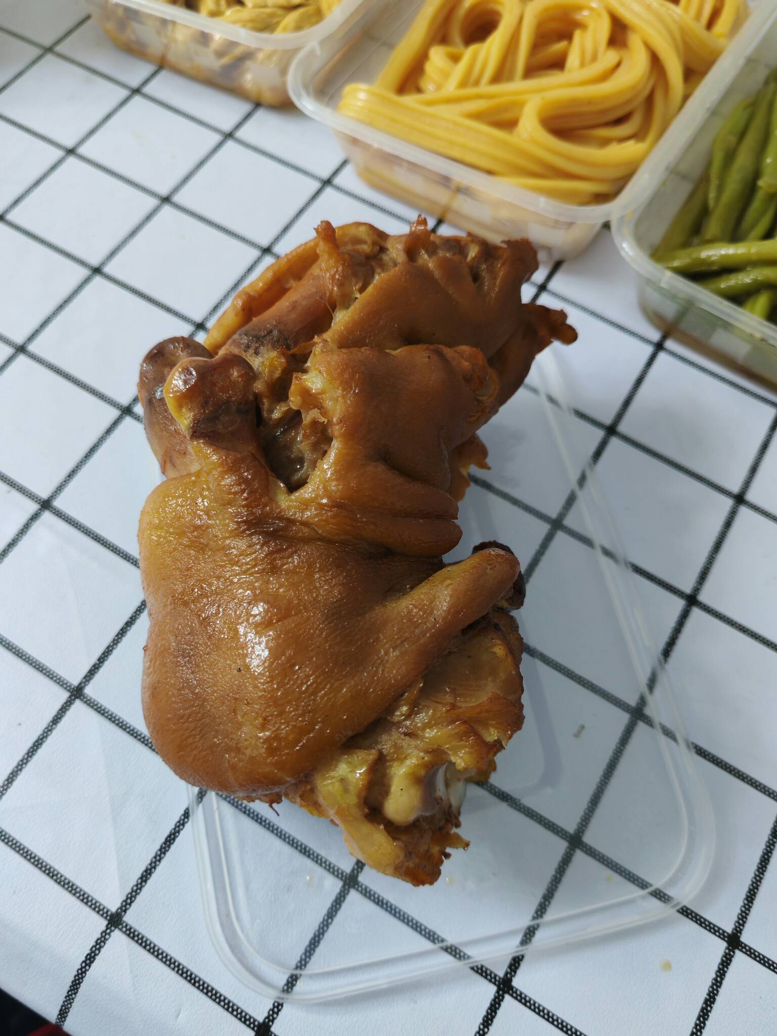 感谢内蒙请我吃的卤猪脚

54 / 作者:卡农菜需捆 / 