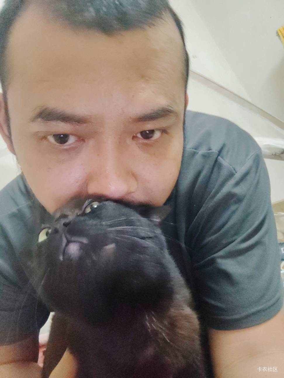 时光如梭，一转眼35岁生日了
15岁出来打螺丝


8 / 作者:朱铁胆 / 