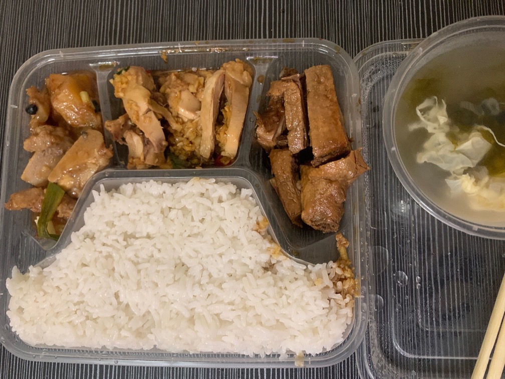 吃老哥呢 


57 / 作者:小鬼是魔鬼 / 