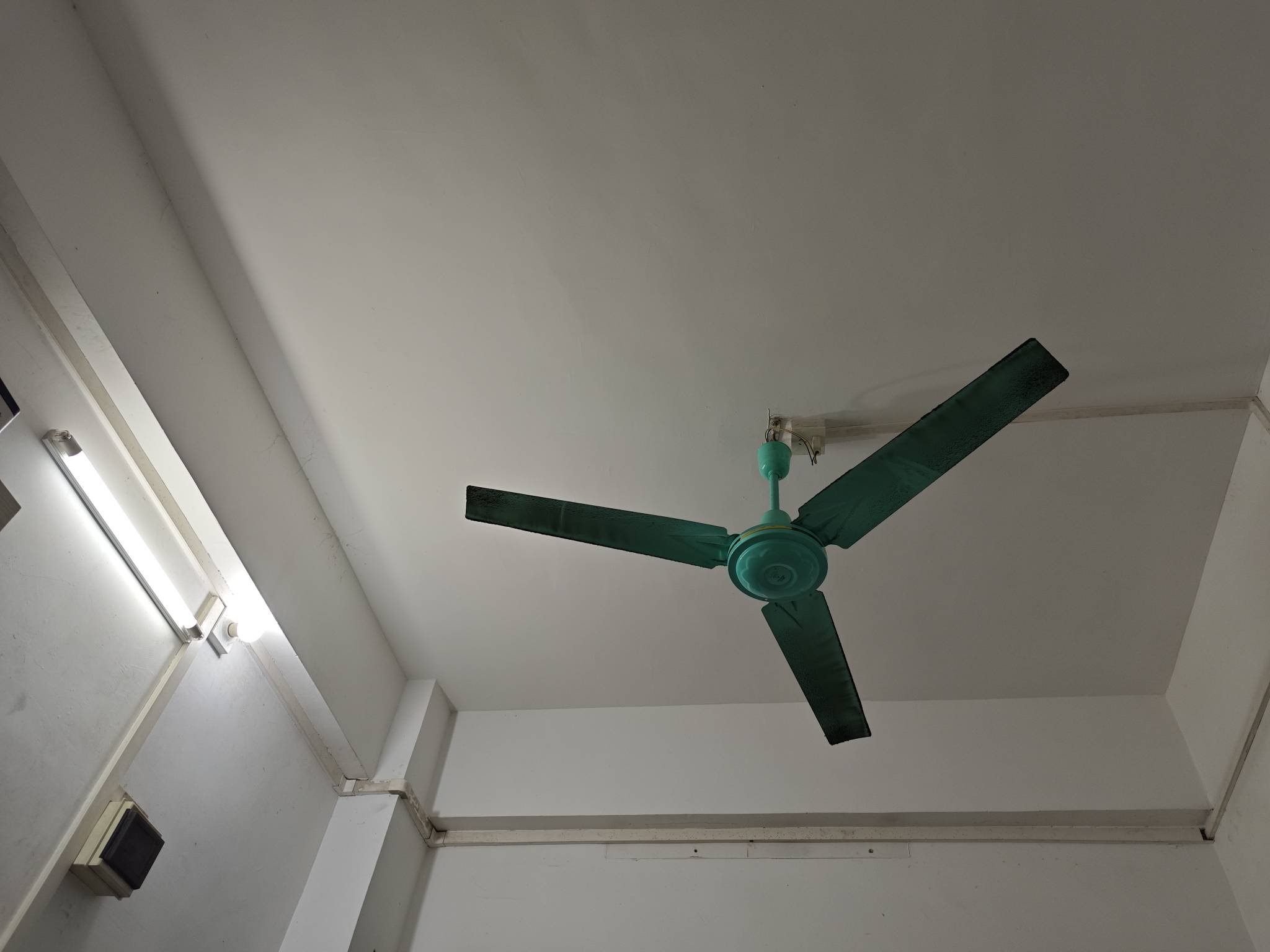 老哥们广东挂壁房三件套是不是都这样啊？

19 / 作者:老哥大气人 / 