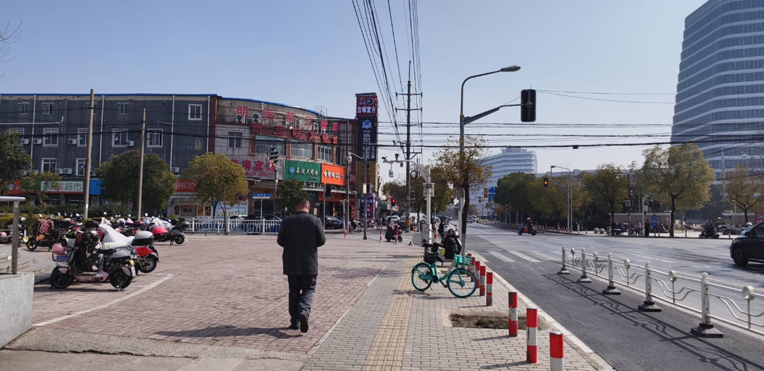 嗯



9 / 作者:昨日过往 / 