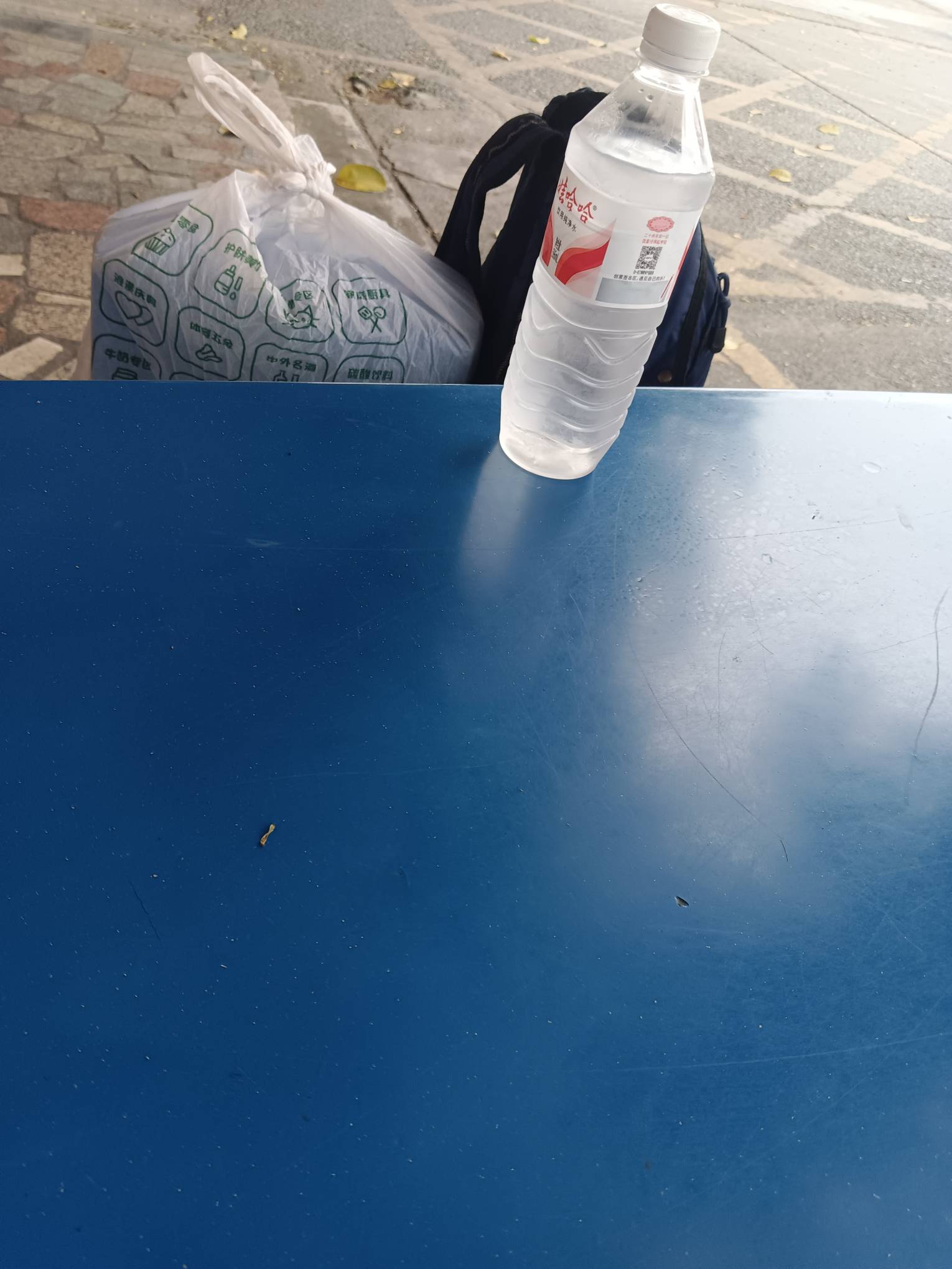 回家了，老哥们

85 / 作者:不卡粉底液 / 