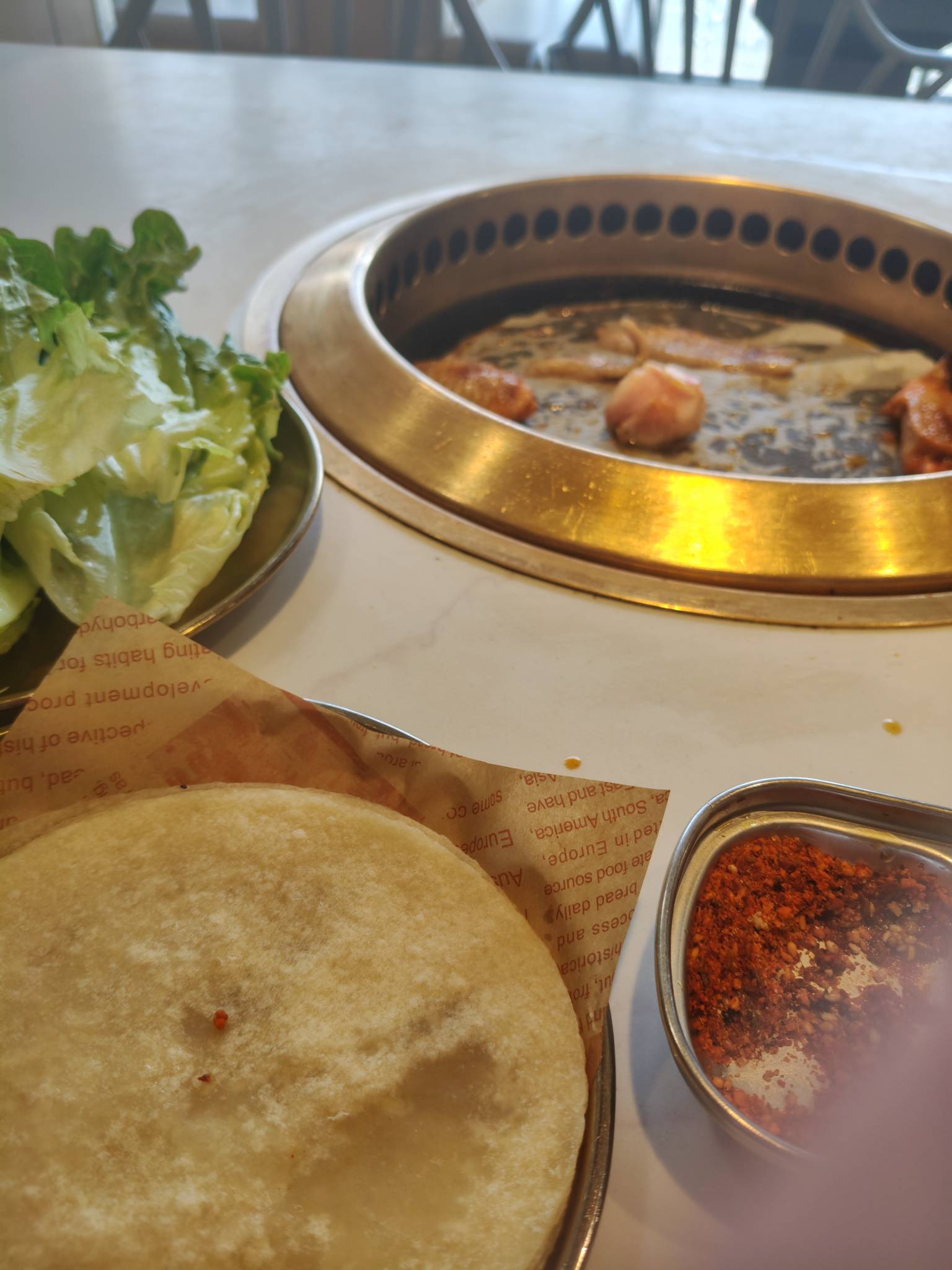 老哥们出来吃自助，抖省省-15，合计45买的，中行社保28也到了，今天支出17

30 / 作者:鹅鹅鹅鹅的神 / 