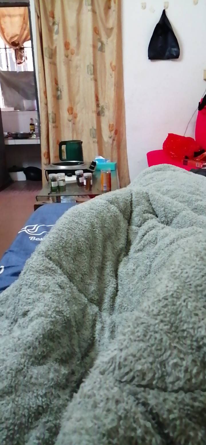 有多少老哥过年没回家还在挂壁房的举个爪
72 / 作者:挂壁仔举报封号 / 